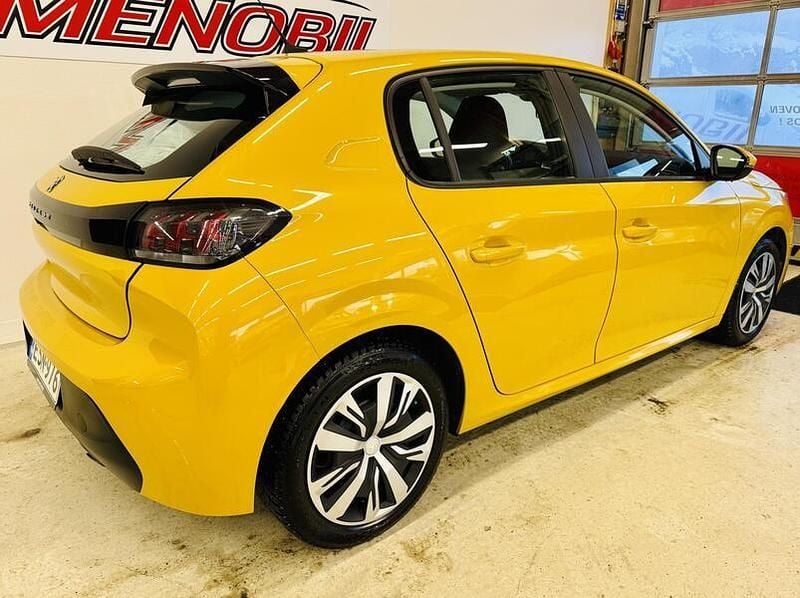 Käytetty Peugeot 208 Active 75 HP (55 kW) 2020 Viistoperä