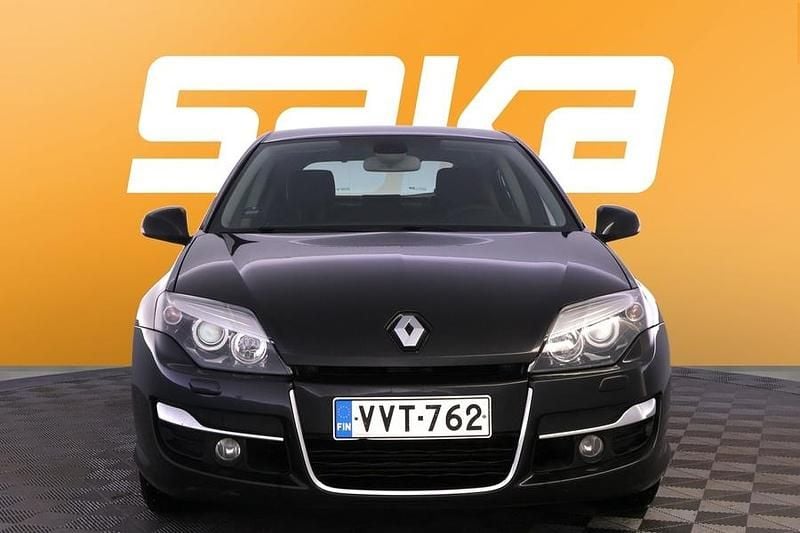 Käytetty Renault Laguna III Dynamique 110 HP (80 kW) 2011 Viistoperä