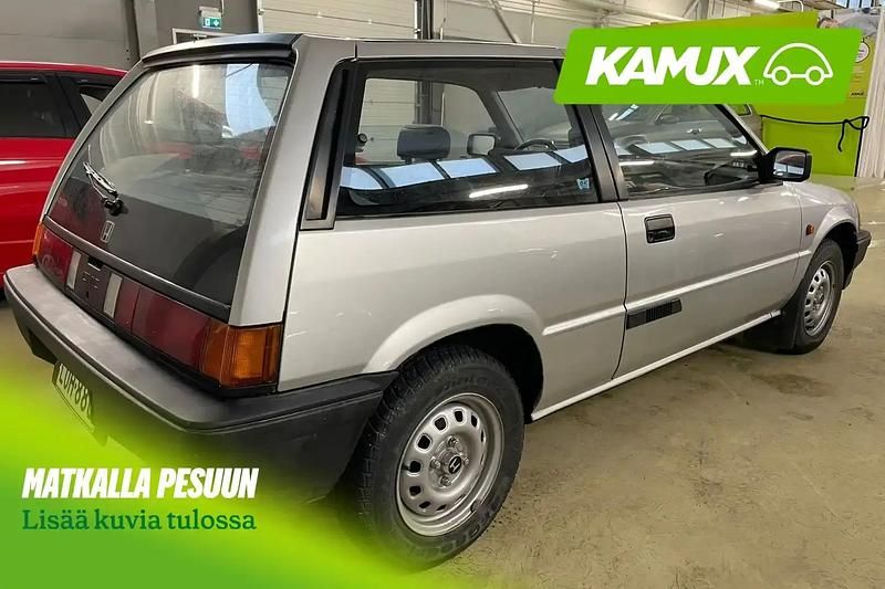 Käytetty Honda Civic 71 HP (52 kW) 1985 Sininen Sedan