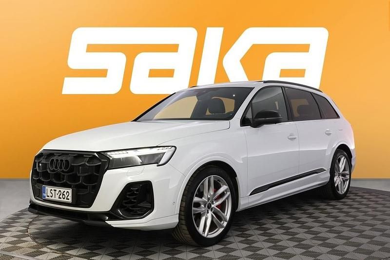 Käytetty Audi Q7 S-Line 490 HP (360 kW) 2024 Katumaasturi