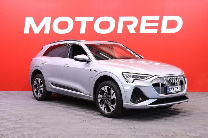 Käytetty 2021 Audi e-tron S-Line Katumaasturi | 35 890 € (Perustarjous) - Kuva 1/3
