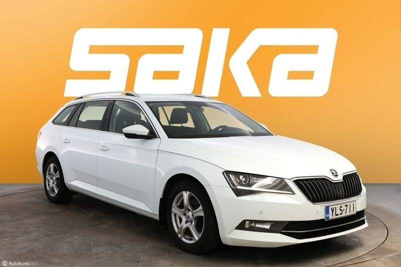 Valkoinen Käytetty 2017 Skoda Superb Style Farmari | 18 400 € (Hyvä tarjous) - Kuva 1/3
