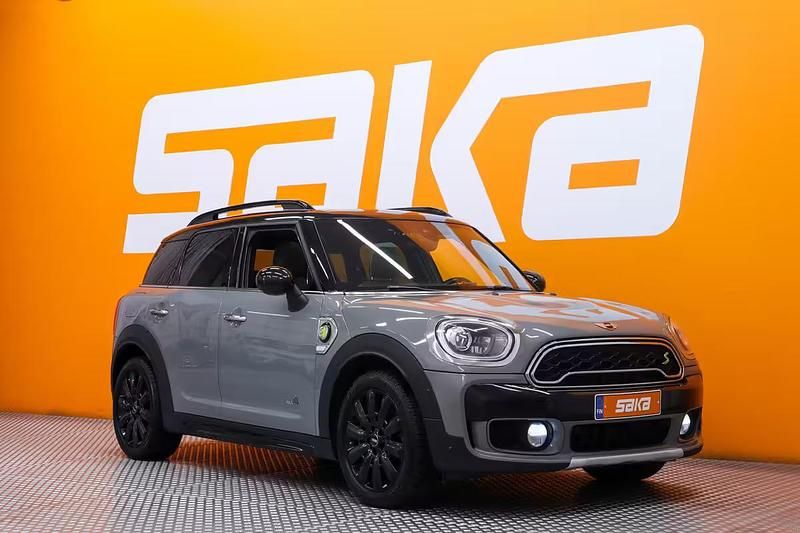 Käytetty Mini Cooper S Countryman 224 HP (164 kW) 2017 Katumaasturi