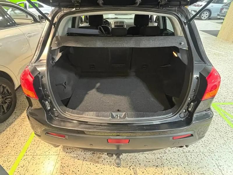 Käytetty Mitsubishi ASX Invite 117 HP (86 kW) 2011 Musta Katumaasturi