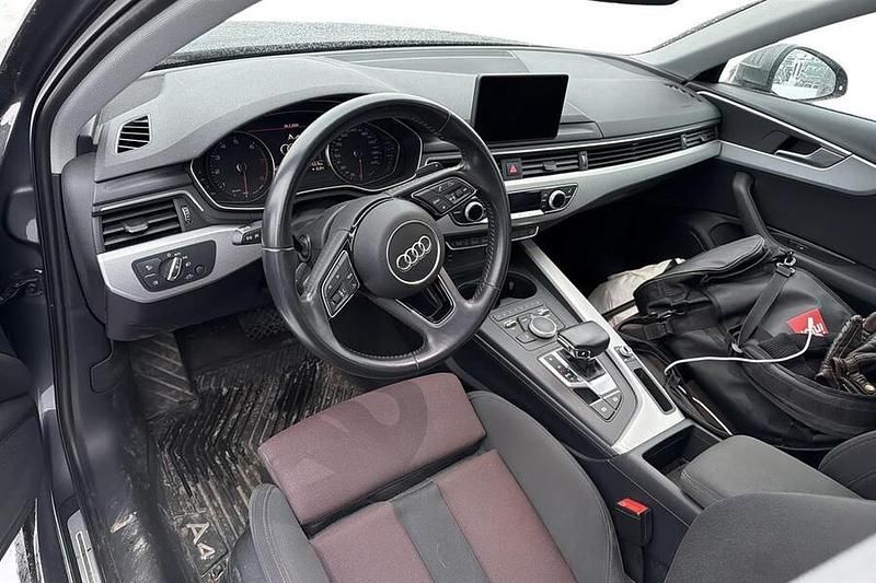 Käytetty Audi A4 Business 190 HP (139 kW) 2019 Sedan