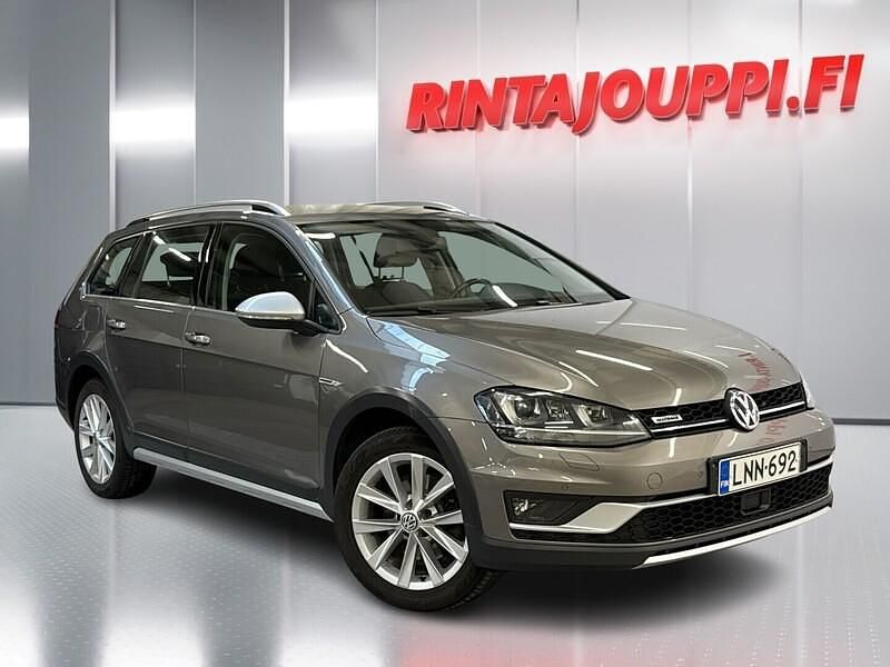 Harmaa Käytetty 2016 VW Golf Alltrack Edition Farmari | 20 770 € (Hyvä tarjous) - Kuva 1/4