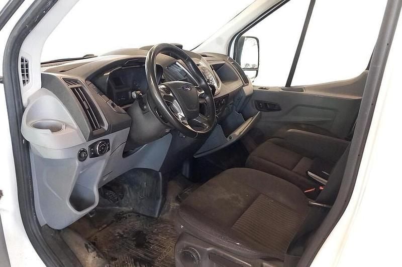 Käytetty Ford Transit Trend 131 HP (96 kW) 2017 Valkoinen Van