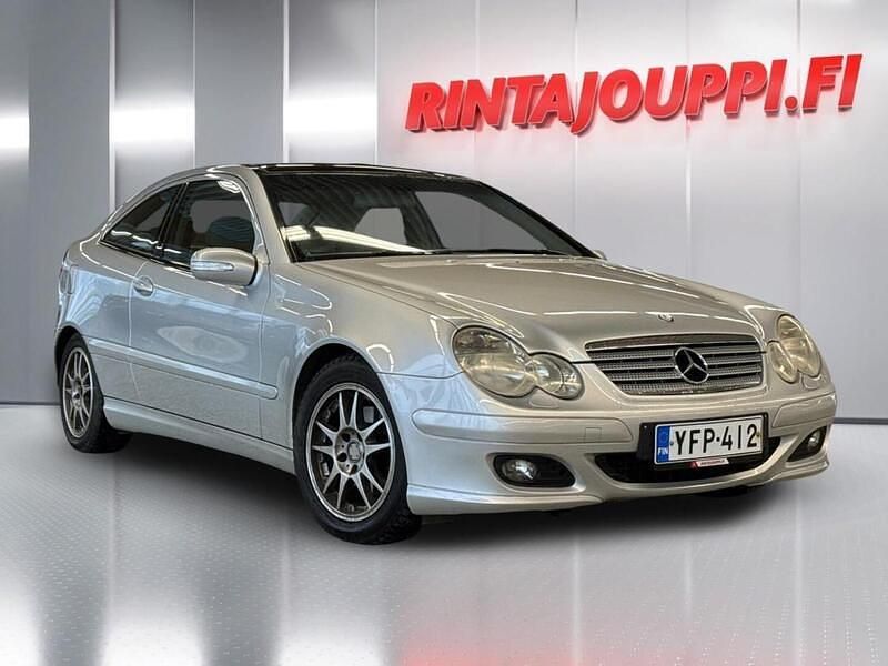 Harmaa Käytetty 2004 Mercedes C200 Coupe - kaksiovinen | 4 900 € - Kuva 1/3
