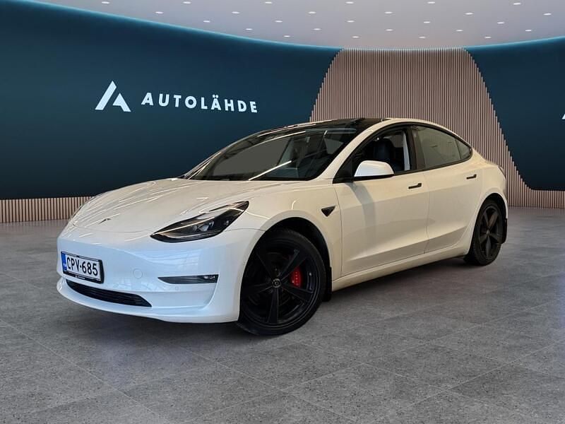 Käytetty 2021 Tesla Model 3 Performance Sedan | 26 750 € (Perustarjous) - Kuva 1/3