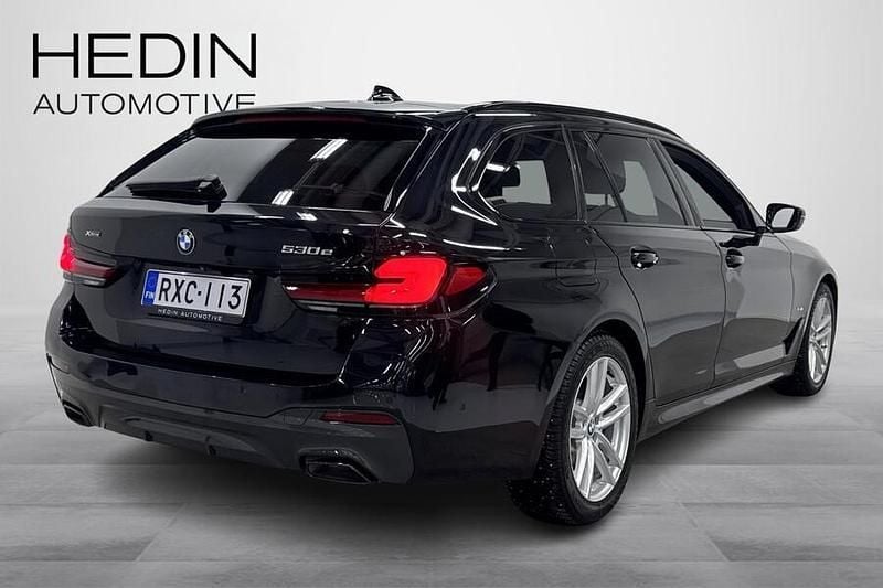 Käytetty BMW 530e M Sport 292 HP (214 kW) 2021 Musta Farmari