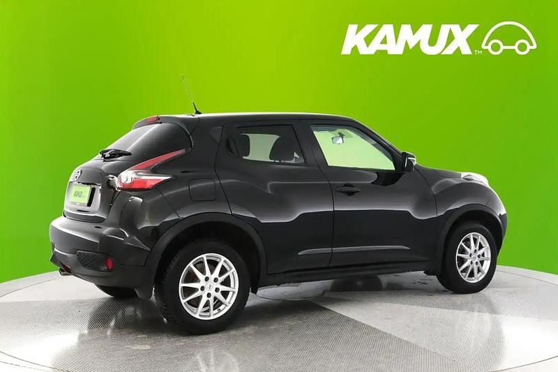 Käytetty Nissan Juke Acenta 116 HP (85 kW) 2016 Musta Katumaasturi