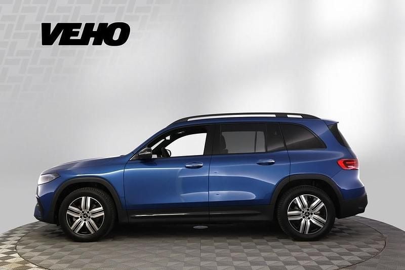 Käytetty Mercedes EQB300 Advanced Plus 167 kW (228 HP) 2025 Sininen Katumaasturi