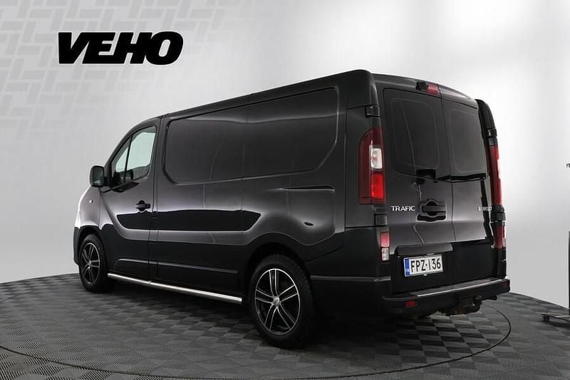 Käytetty Renault Trafic 170 HP (125 kW) 2019 Musta Tila-auto