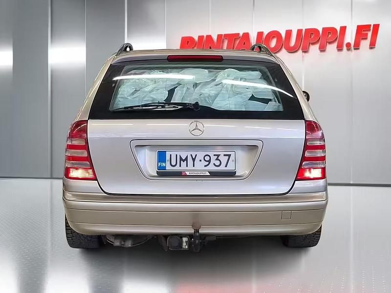Käytetty Mercedes C200 Business 204 HP (150 kW) 2006 Harmaa Farmari