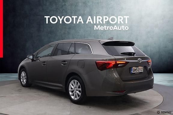 Käytetty Toyota Avensis Multidrive S 147 HP (108 kW) 2017 Harmaa Farmari