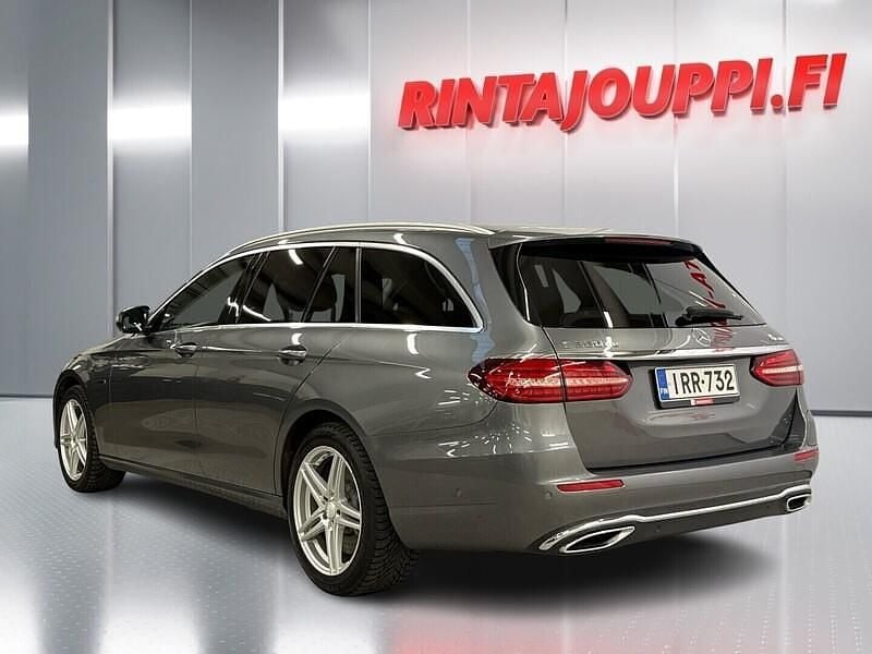 Käytetty Mercedes E300 Avantgarde 194 HP (142 kW) 2021 Harmaa Farmari