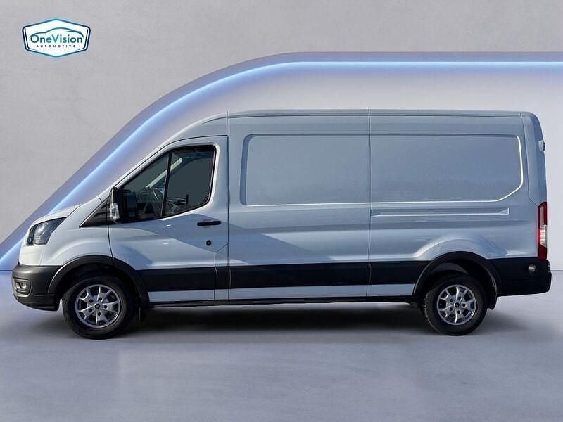 Käytetty Ford Transit Trend 129 HP (94 kW) 2022 Van