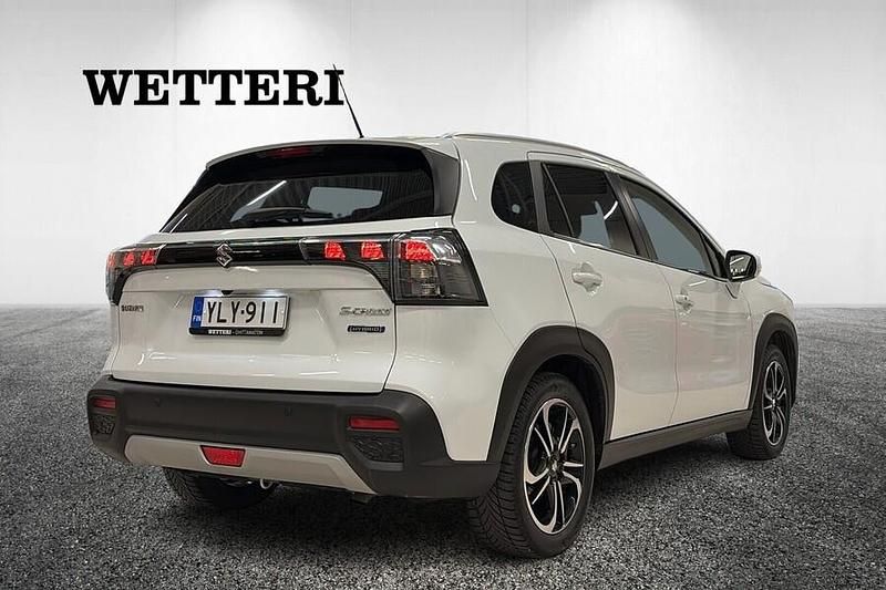 Käytetty Suzuki SX4 S-Cross GL 102 HP (75 kW) 2023 Viistoperä