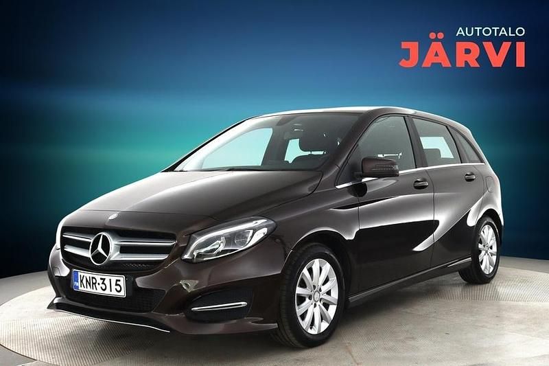 Ruskea Käytetty 2016 Mercedes A180 Business Tila-auto | 16 900 € (Hyvä tarjous) - Kuva 1/3