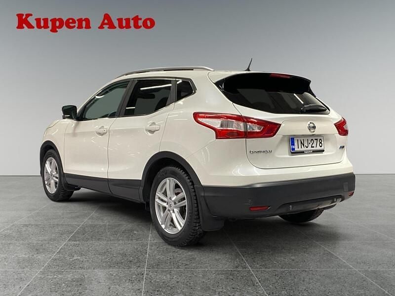 Käytetty Nissan Qashqai 360º 110 HP (80 kW) 2015 Katumaasturi