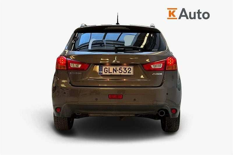 Käytetty Mitsubishi ASX Instyle 150 HP (110 kW) 2015 Ruskea (beige) Katumaasturi