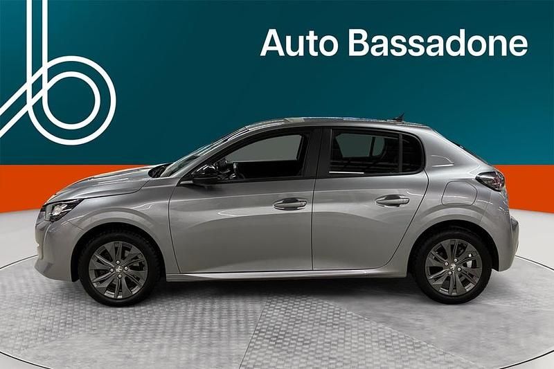 Käytetty Peugeot 208 Active 101 HP (74 kW) 2022 Viistoperä