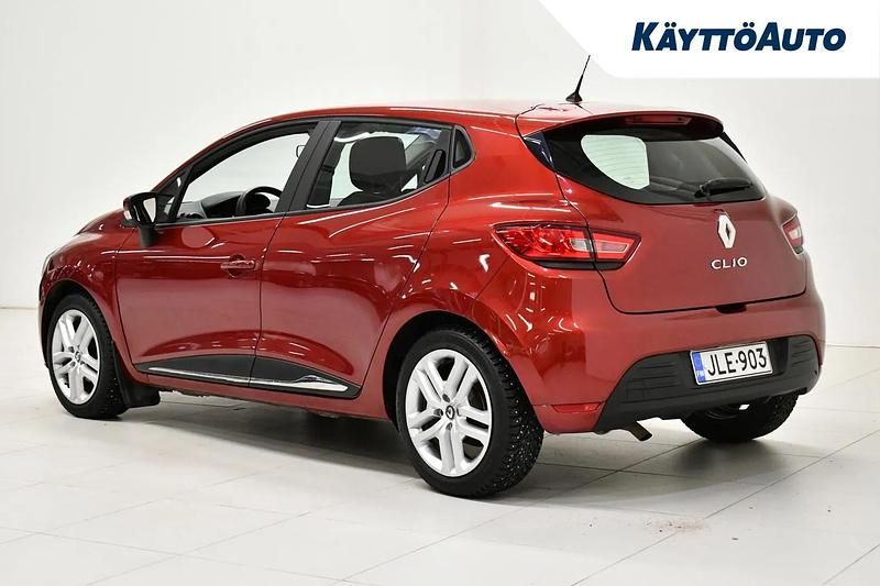 Käytetty Renault Clio IV 90 HP (66 kW) 2018 Punainen Viistoperä