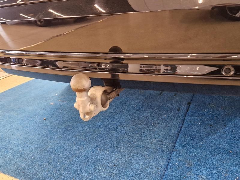 Käytetty Volvo XC90 Performance 456 HP (335 kW) 2023 Musta Katumaasturi