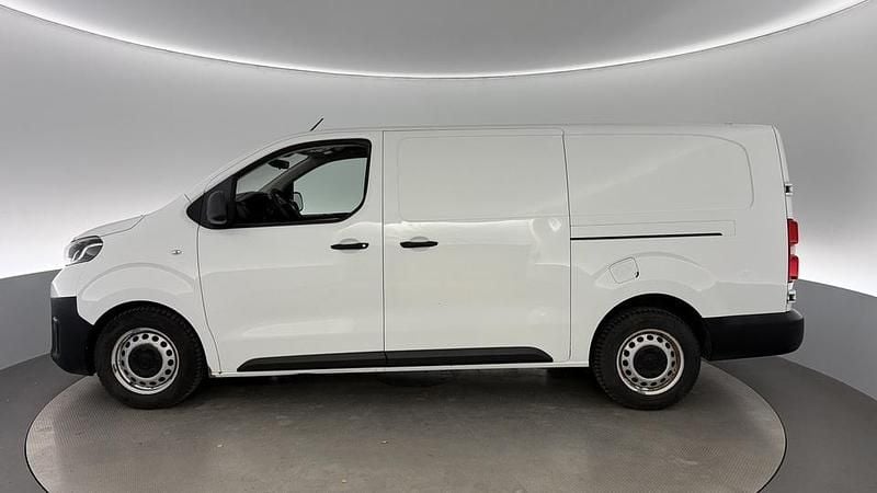 Käytetty Toyota Proace 122 HP (89 kW) 2019 Tila-auto
