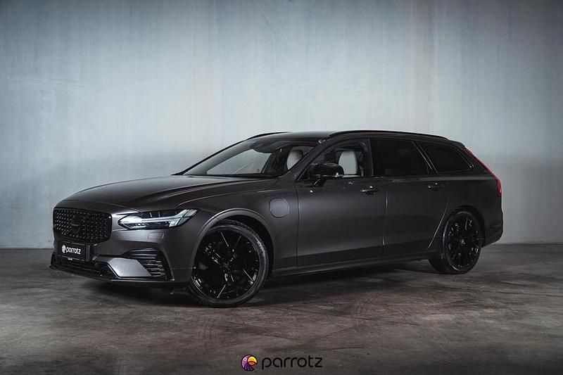 Käytetty 2021 Volvo V90 R-Design Farmari | 33 690 € (Perustarjous) - Kuva 1/4