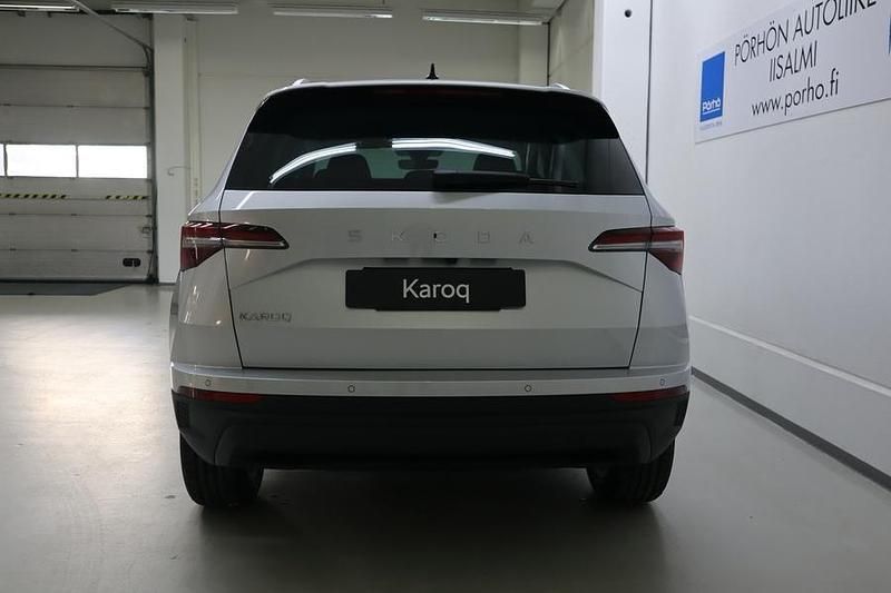 Käytetty Skoda Karoq Style 150 HP (110 kW) 2025 Katumaasturi