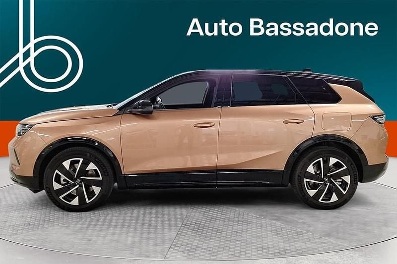 Käytetty Opel Grandland Electric 2025 Katumaasturi