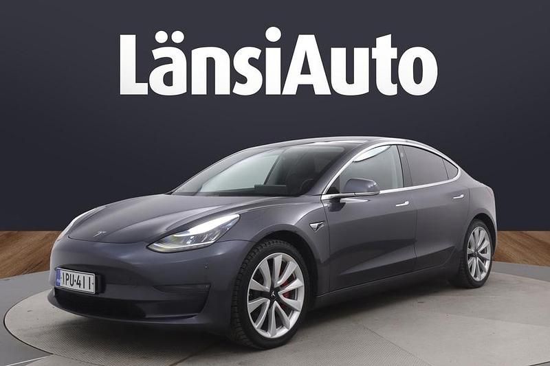 Käytetty 2019 Tesla Model 3 Performance Sedan | 25 950 € (Perustarjous) - Kuva 1/1
