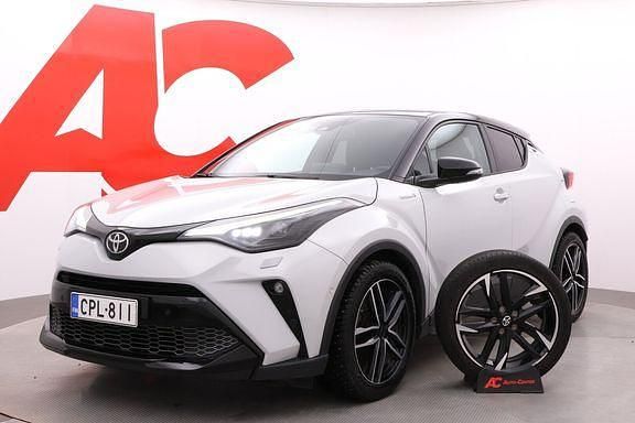Harmaa Käytetty 2021 Toyota C-HR Sport Katumaasturi | 24 590 € (Hyvä tarjous) - Kuva 1/4