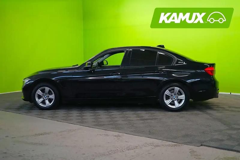 Käytetty BMW 330e Sport Line 252 HP (185 kW) 2016 Musta Sedan