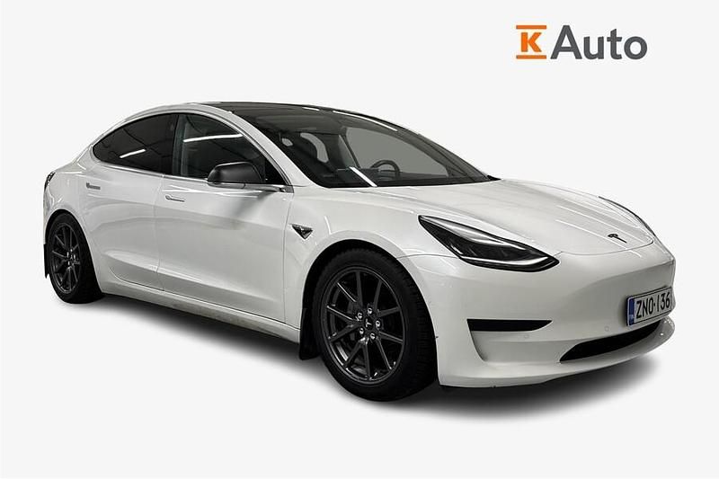 Valkoinen Käytetty 2020 Tesla Model 3 Standard Range Plus Sedan | 20 880 € (Perustarjous) - Kuva 1/3