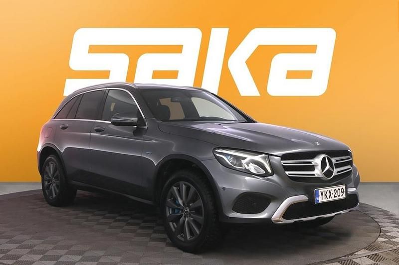 Käytetty Mercedes GLC350 Business 320 HP (235 kW) 2018 Katumaasturi