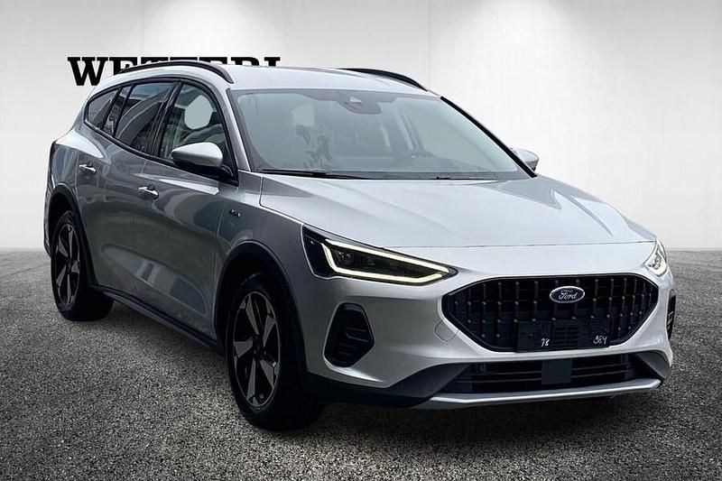 Harmaa Uusi 2025 Ford Focus Active Farmari | 40 134 € - Kuva 1/4