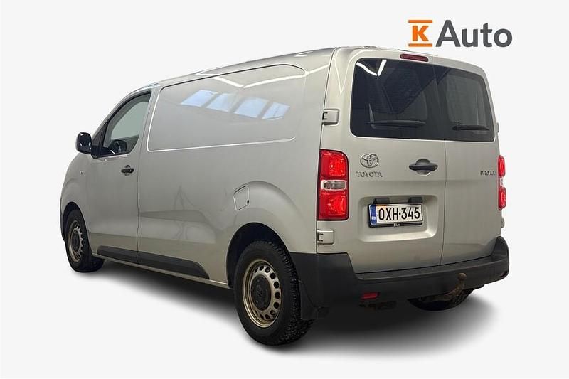 Käytetty Toyota Proace 122 HP (89 kW) 2018 Hopea Tila-auto