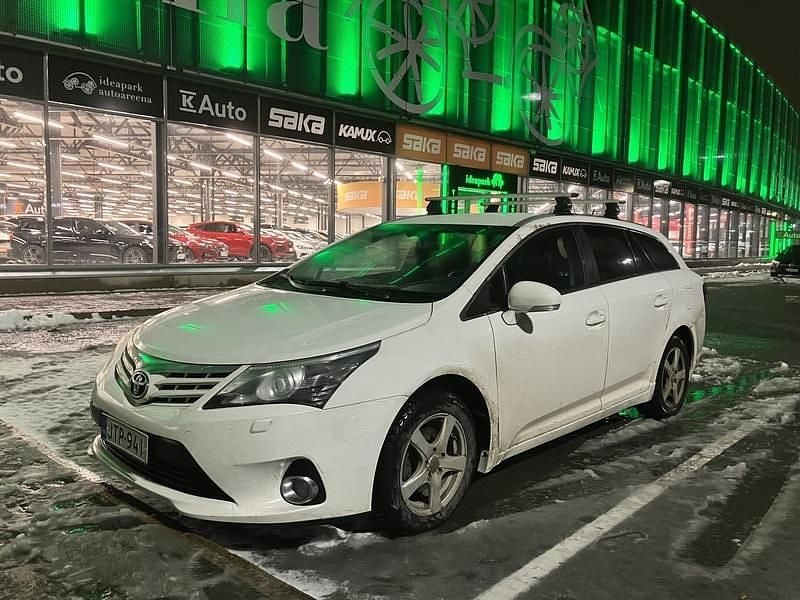Käytetty 2015 Toyota Avensis Sol Farmari | 12 900 € (Hyvä tarjous) - Kuva 1/4