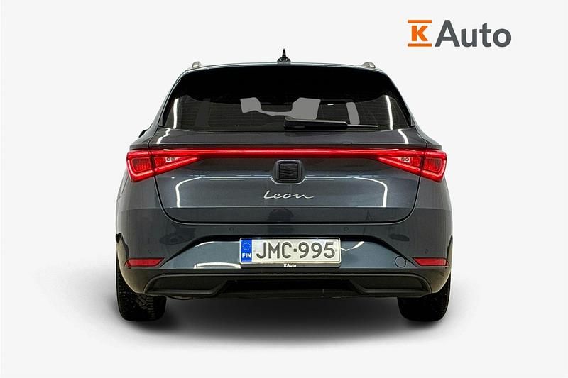 Käytetty Seat Leon Style 150 HP (110 kW) 2021 Harmaa Farmari