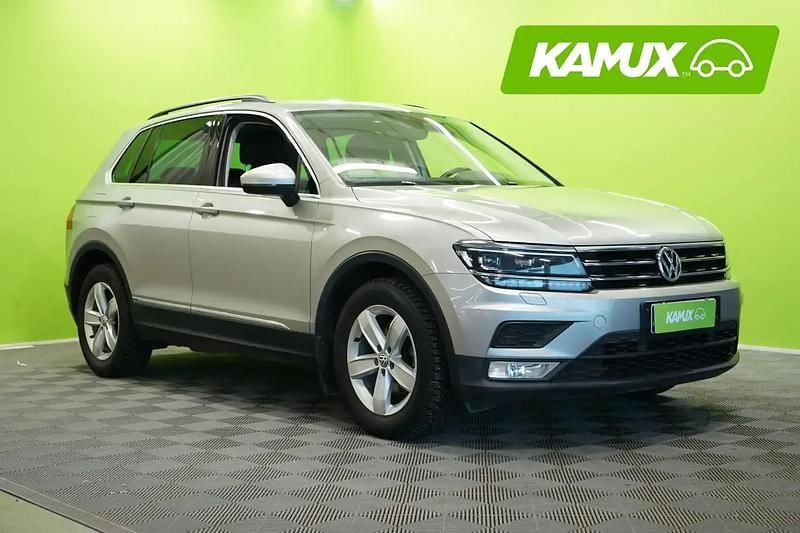 Käytetty VW Tiguan Comfortline 125 HP (91 kW) 2017 Hopea / harmaa Katumaasturi