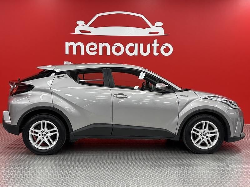 Käytetty Toyota C-HR Active 122 HP (89 kW) 2020 Katumaasturi
