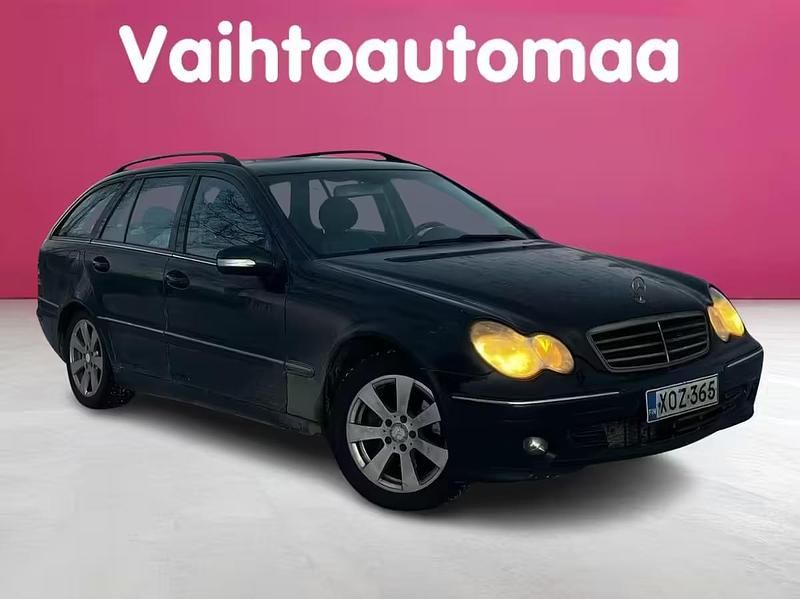 Käytetty 2004 Mercedes C220 | 2 900 € - Kuva 1/4