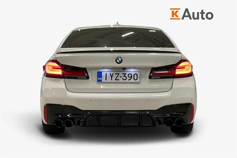Käytetty BMW 520 M Sport 198 HP (145 kW) 2021 Valkoinen Sedan