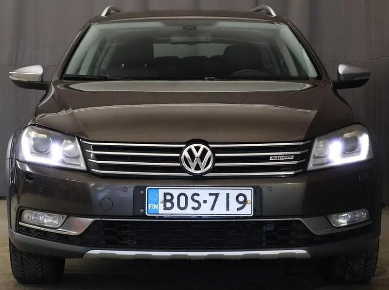 Käytetty VW Passat 170 HP (125 kW) 2012 Ruskea Farmari
