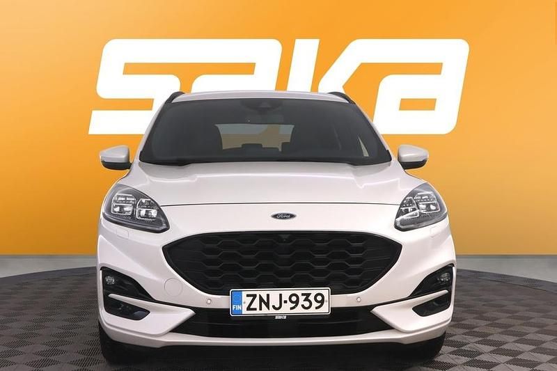 Käytetty Ford Kuga ST-Line 224 HP (164 kW) 2021 Katumaasturi