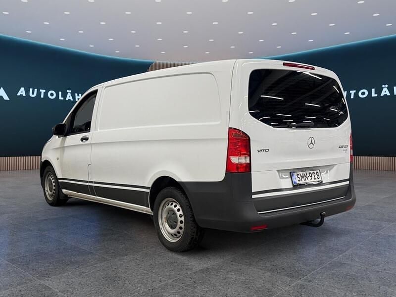 Käytetty Mercedes Vito 88 HP (64 kW) 2017 Van
