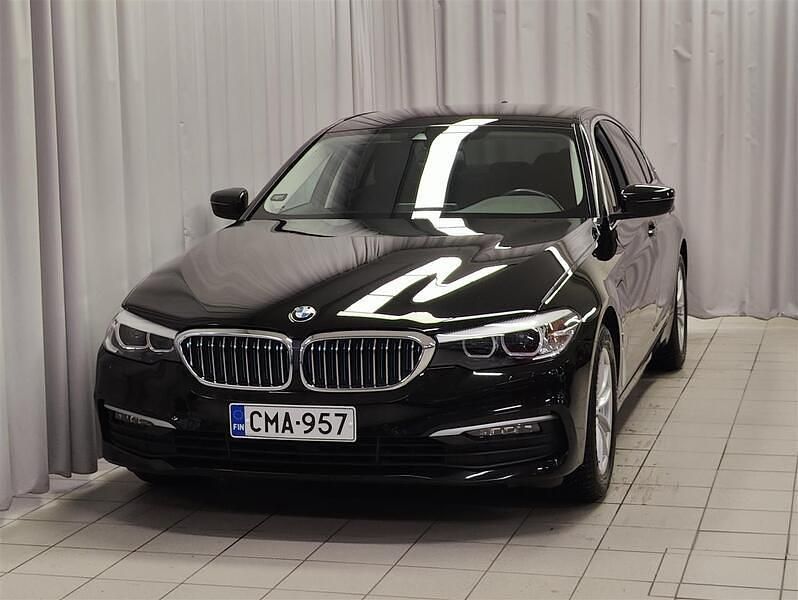 Käytetty BMW 530e 252 HP (185 kW) 2019 Musta Sedan