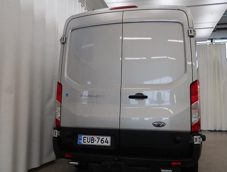 Käytetty Ford Transit Trend 131 HP (96 kW) 2022 Harmaa Van